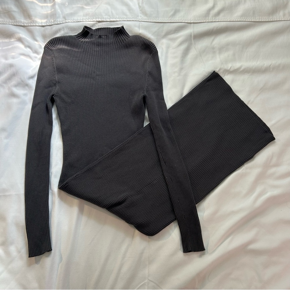 Gray Ribbed Long Sleeve Top and Skirt Set